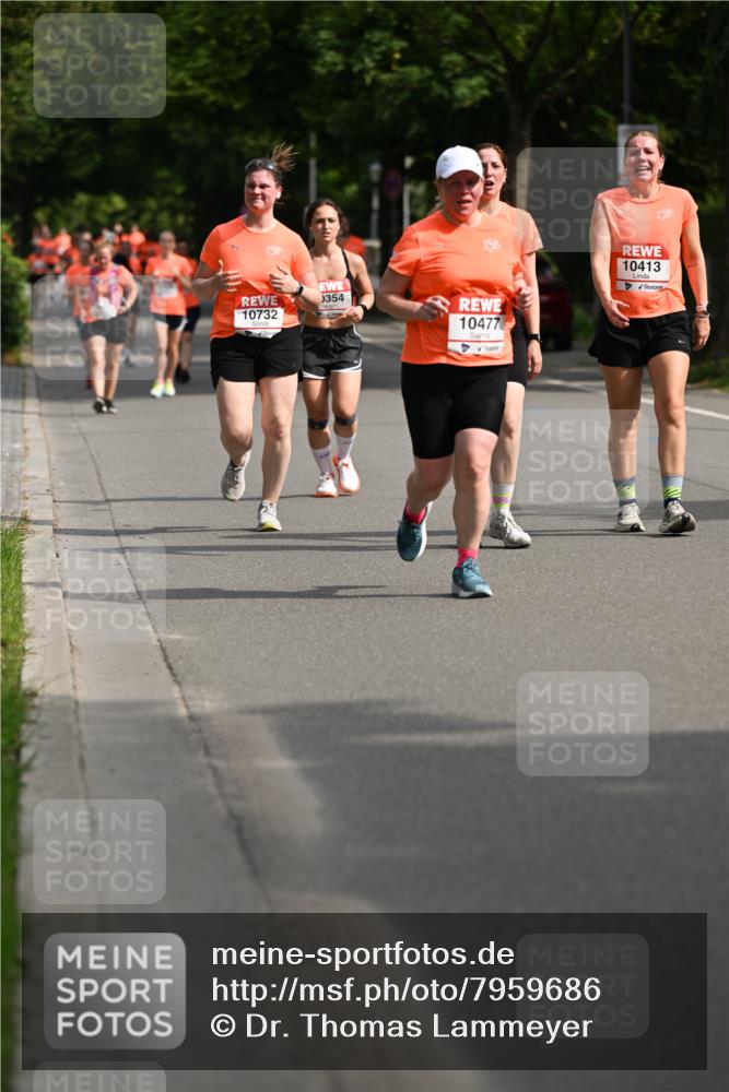 15.06.2025 - REWE Women's Run Dr. Thomas Lammeyer http://msf.ph/oto/7959686 15.06.2025 09:49:09 Laufen 354, 10732, 10477, 10413 meine-sportfotos.de