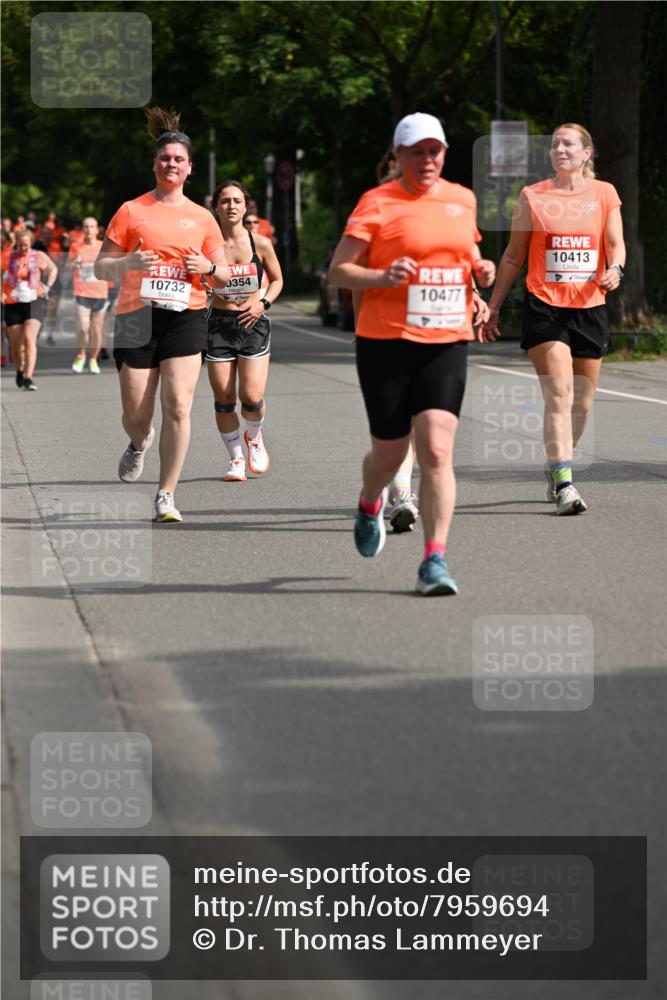 15.06.2025 - REWE Women's Run Dr. Thomas Lammeyer http://msf.ph/oto/7959694 15.06.2025 09:49:10 Laufen 10732, 10413, 354, 10477 meine-sportfotos.de