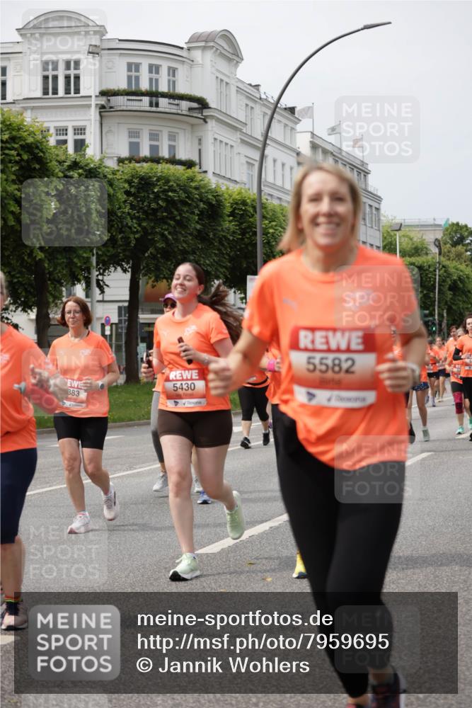15.06.2025 - REWE Women's Run Jannik Wohlers http://msf.ph/oto/7959695 15.06.2025 09:45:04 Laufen 883, 5430, 5582 meine-sportfotos.de
