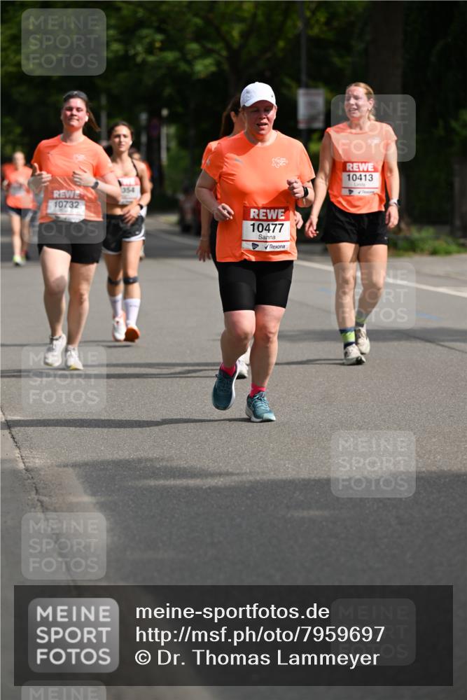 15.06.2025 - REWE Women's Run Dr. Thomas Lammeyer http://msf.ph/oto/7959697 15.06.2025 09:49:10 Laufen 354, 10732, 10477, 10413 meine-sportfotos.de
