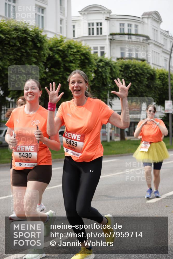 15.06.2025 - REWE Women's Run Jannik Wohlers http://msf.ph/oto/7959714 15.06.2025 09:45:05 Laufen 5429, 5430 meine-sportfotos.de