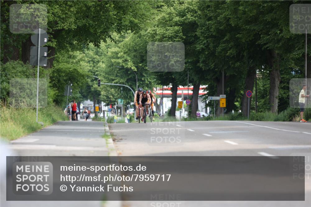 15.06.2025 - 7 Türme Triathlon Yannick Fuchs http://msf.ph/oto/7959717 15.06.2025 09:53:37 Radfahren 66, 68 meine-sportfotos.de