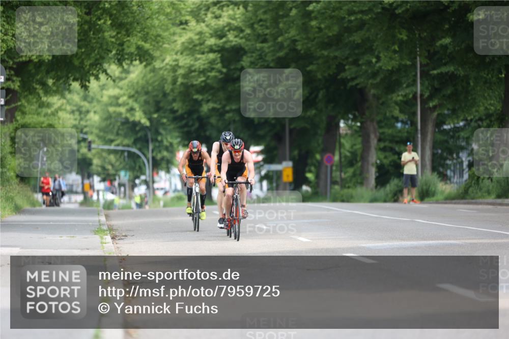 15.06.2025 - 7 Türme Triathlon Yannick Fuchs http://msf.ph/oto/7959725 15.06.2025 09:53:40 Radfahren 66, 68 meine-sportfotos.de