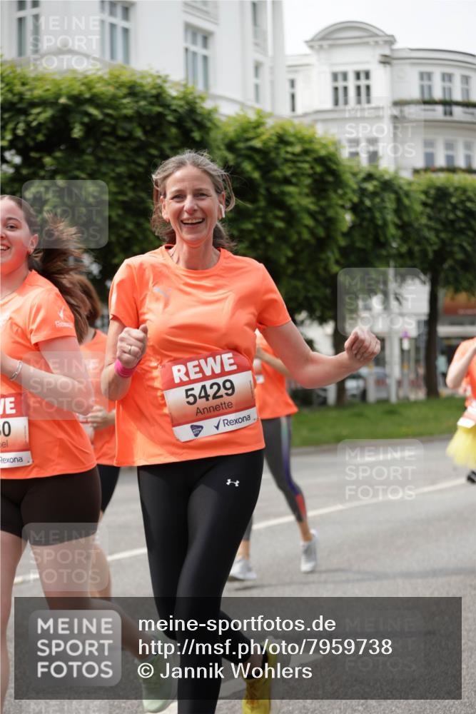 15.06.2025 - REWE Women's Run Jannik Wohlers http://msf.ph/oto/7959738 15.06.2025 09:45:05 Laufen 0, 5429 meine-sportfotos.de