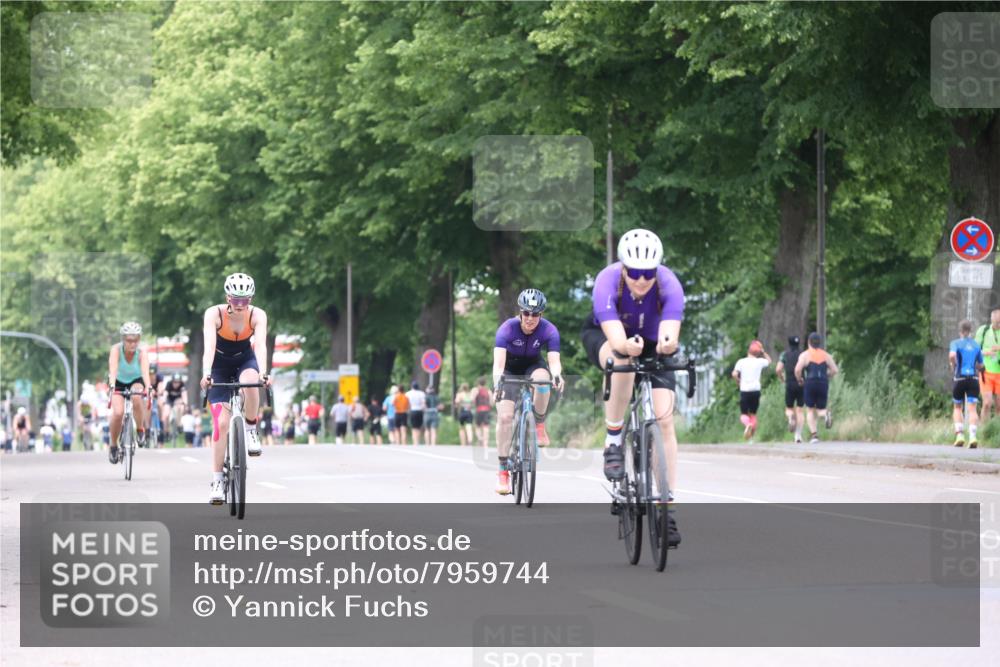 15.06.2025 - 7 Türme Triathlon Yannick Fuchs http://msf.ph/oto/7959744 15.06.2025 13:48:08 Radfahren 482, 711, 724, 876, 1178, 1188 meine-sportfotos.de