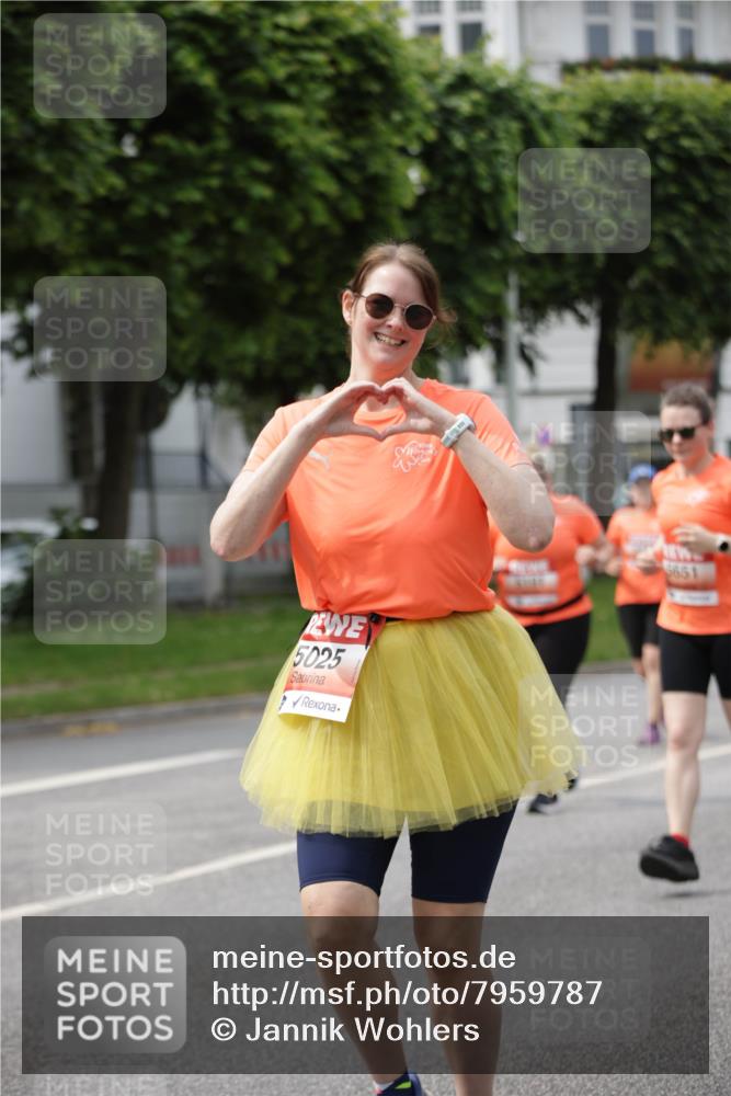 15.06.2025 - REWE Women's Run Jannik Wohlers http://msf.ph/oto/7959787 15.06.2025 09:45:06 Laufen 5025 meine-sportfotos.de