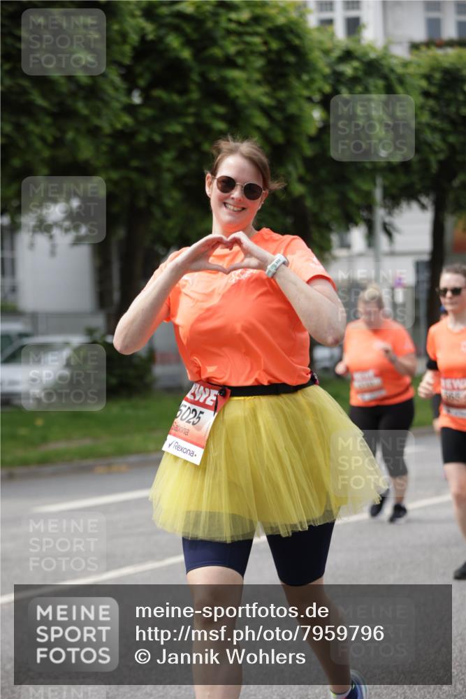 15.06.2025 - REWE Women's Run Jannik Wohlers http://msf.ph/oto/7959796 15.06.2025 09:45:07 Laufen  meine-sportfotos.de