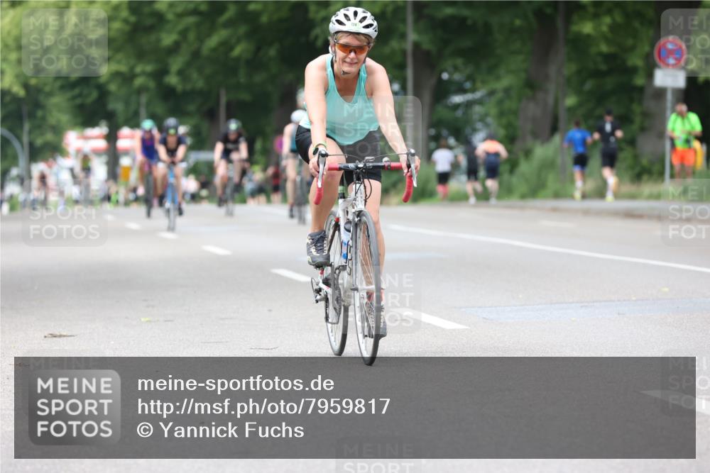 15.06.2025 - 7 Türme Triathlon Yannick Fuchs http://msf.ph/oto/7959817 15.06.2025 13:48:12 Radfahren 711, 724, 958, 1176, 1188 meine-sportfotos.de