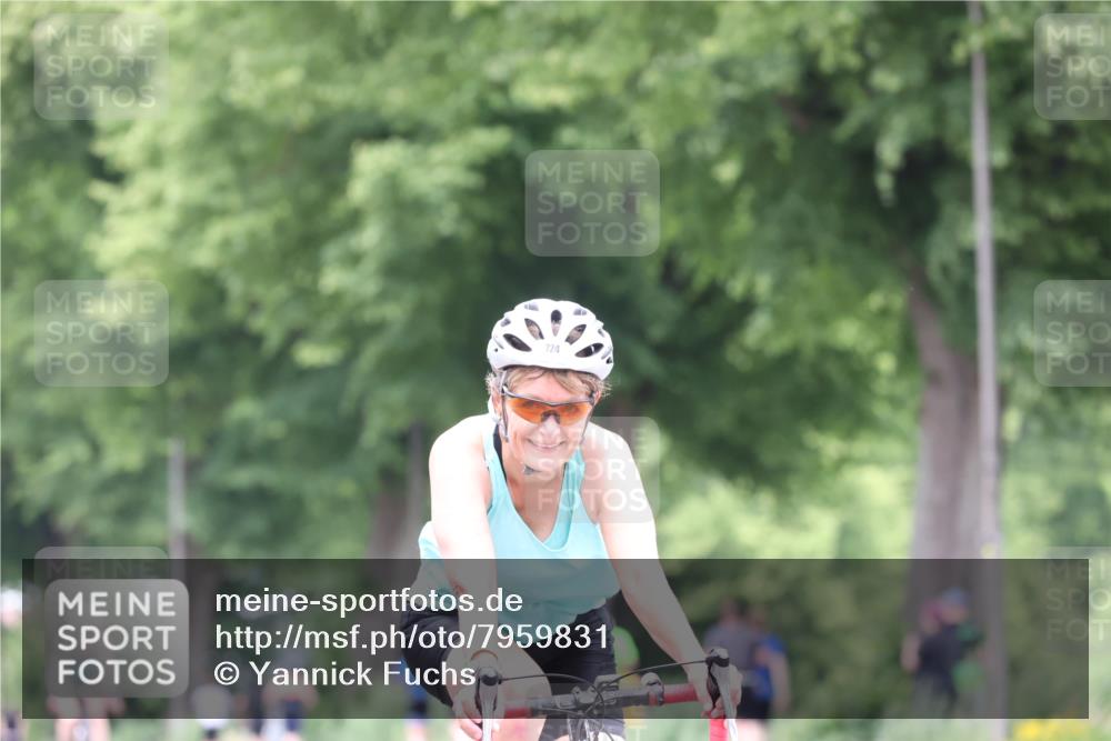 15.06.2025 - 7 Türme Triathlon Yannick Fuchs http://msf.ph/oto/7959831 15.06.2025 13:48:12 Radfahren 711, 724, 958, 1176, 1188 meine-sportfotos.de