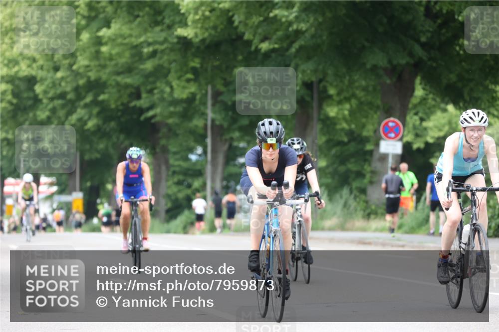 15.06.2025 - 7 Türme Triathlon Yannick Fuchs http://msf.ph/oto/7959873 15.06.2025 13:48:15 Radfahren 724, 958, 1176, 1195 meine-sportfotos.de