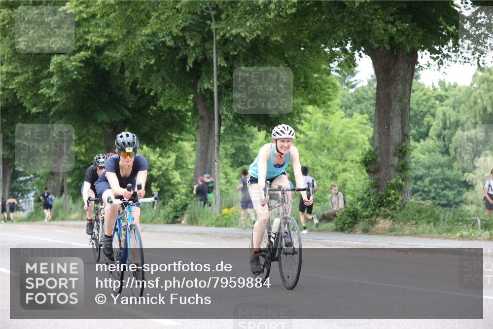 15.06.2025 - 7 Türme Triathlon Yannick Fuchs http://msf.ph/oto/7959884 15.06.2025 13:48:15 Radfahren 724, 958, 1176, 1195 meine-sportfotos.de