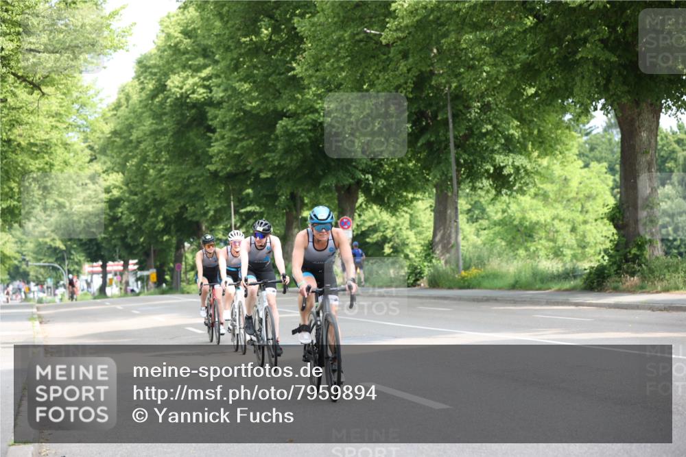 15.06.2025 - 7 Türme Triathlon Yannick Fuchs http://msf.ph/oto/7959894 15.06.2025 09:54:42 Radfahren 109, 111, 118, 119 meine-sportfotos.de