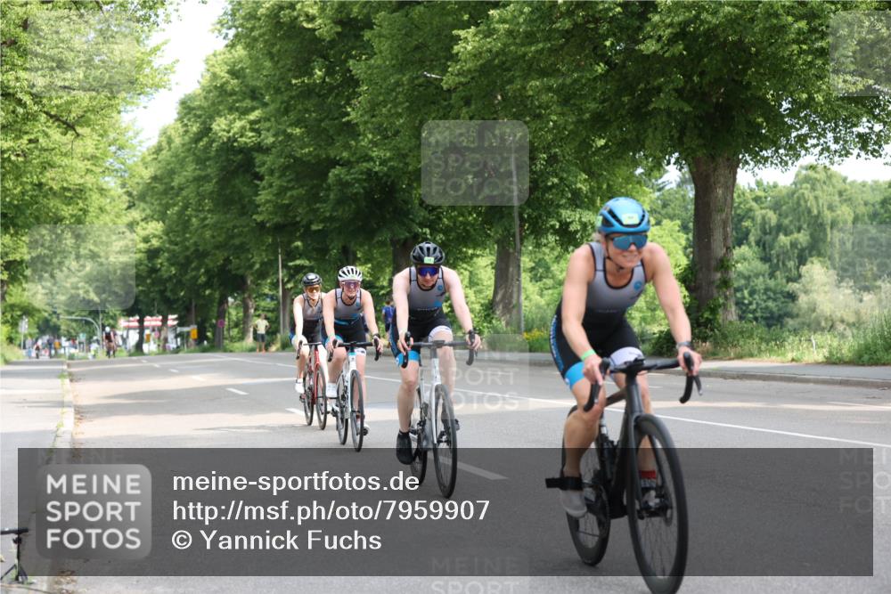 15.06.2025 - 7 Türme Triathlon Yannick Fuchs http://msf.ph/oto/7959907 15.06.2025 09:54:43 Radfahren 109, 111, 117, 118, 119 meine-sportfotos.de
