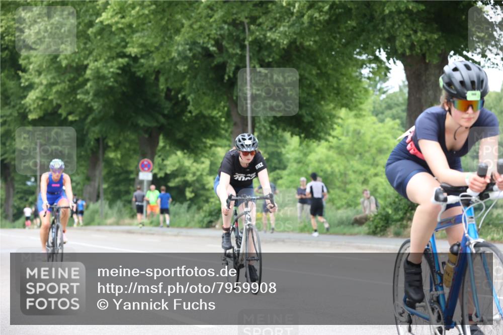 15.06.2025 - 7 Türme Triathlon Yannick Fuchs http://msf.ph/oto/7959908 15.06.2025 13:48:16 Radfahren 403, 724, 934, 958, 1176, 1195 meine-sportfotos.de