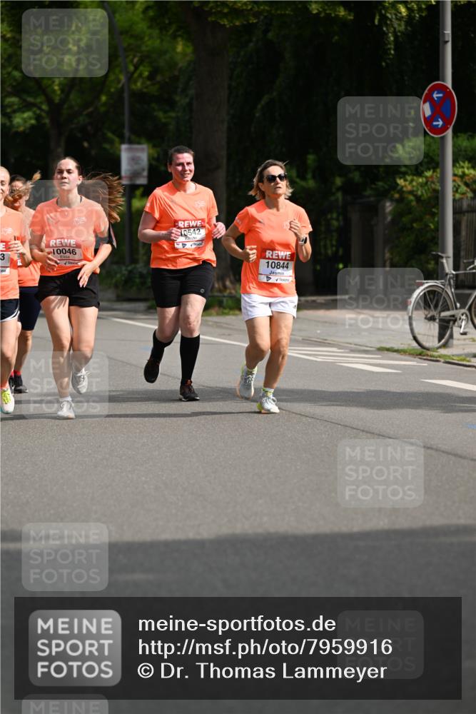 15.06.2025 - REWE Women's Run Dr. Thomas Lammeyer http://msf.ph/oto/7959916 15.06.2025 09:49:18 Laufen 0542, 10844, 3, 10046 meine-sportfotos.de