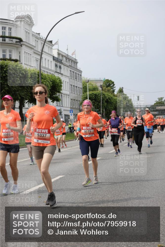 15.06.2025 - REWE Women's Run Jannik Wohlers http://msf.ph/oto/7959918 15.06.2025 09:45:11 Laufen 5075, 5468, 5595, 5643, 5337, 5618 meine-sportfotos.de