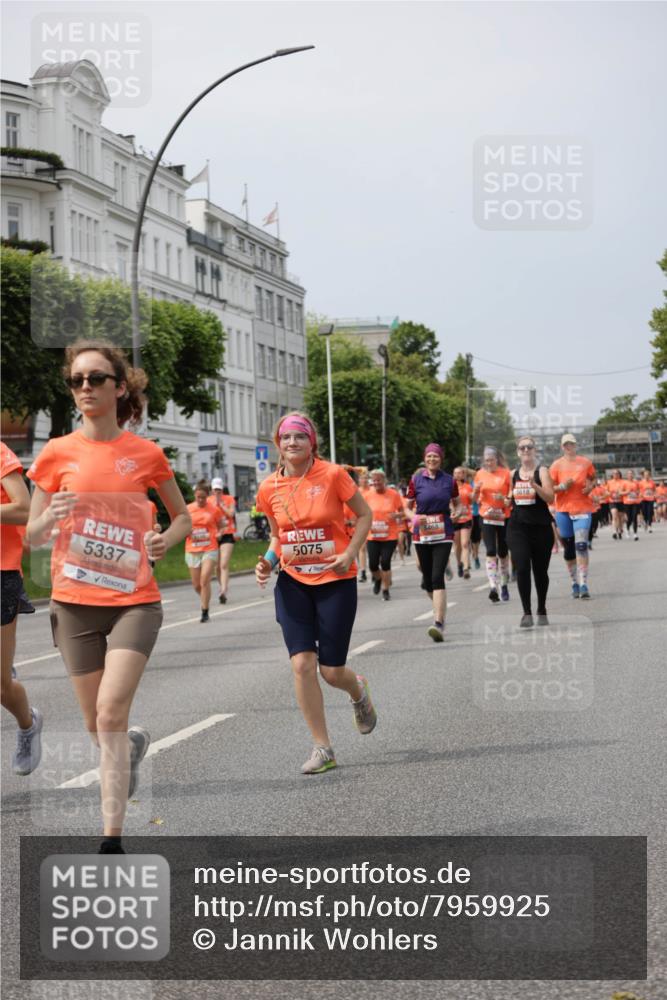15.06.2025 - REWE Women's Run Jannik Wohlers http://msf.ph/oto/7959925 15.06.2025 09:45:12 Laufen 5468, 5075, 5337, 5618 meine-sportfotos.de