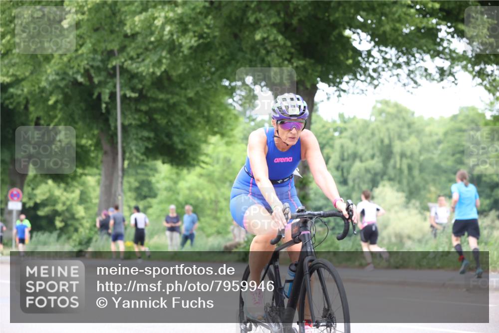 15.06.2025 - 7 Türme Triathlon Yannick Fuchs http://msf.ph/oto/7959946 15.06.2025 13:48:18 Radfahren 403, 934, 958, 1176, 1195 meine-sportfotos.de