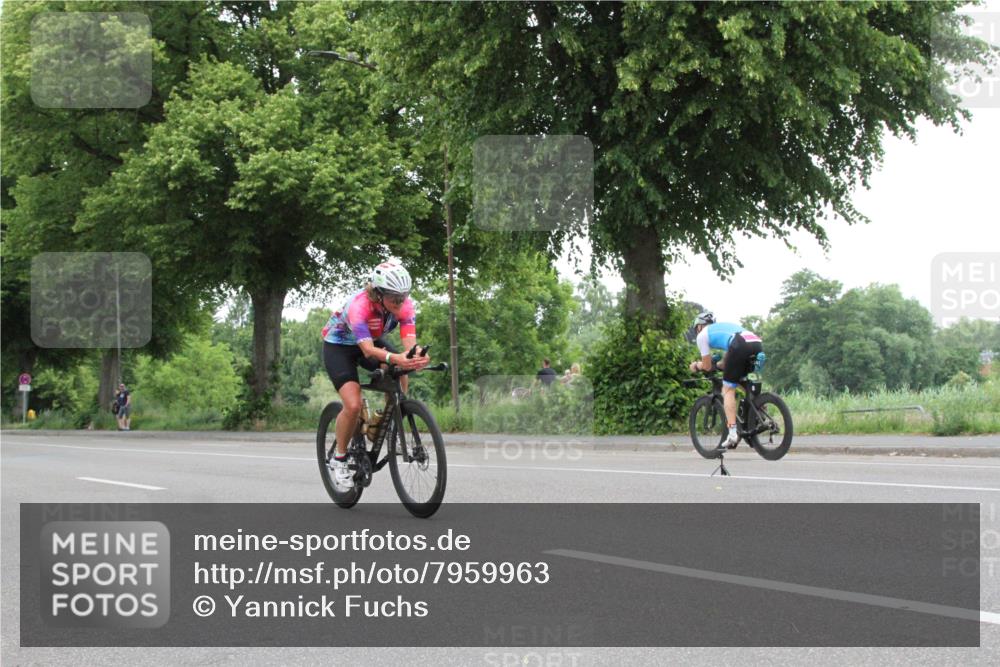 15.06.2025 - 7 Türme Triathlon Yannick Fuchs http://msf.ph/oto/7959963 15.06.2025 11:45:21 Radfahren  meine-sportfotos.de