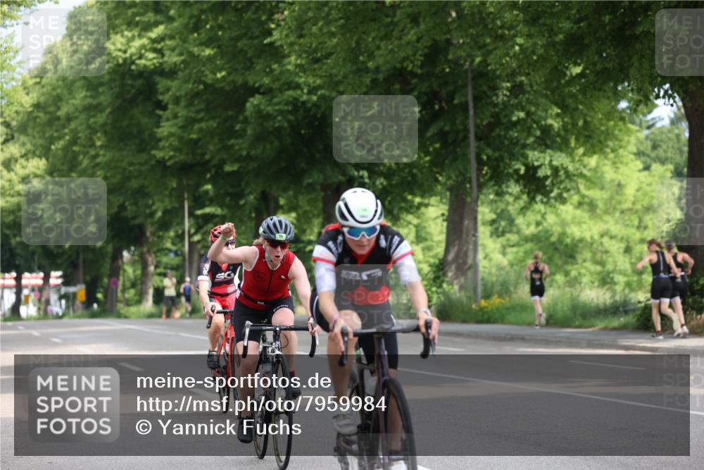 15.06.2025 - 7 Türme Triathlon Yannick Fuchs http://msf.ph/oto/7959984 15.06.2025 09:54:49 Radfahren 117, 118, 119 meine-sportfotos.de