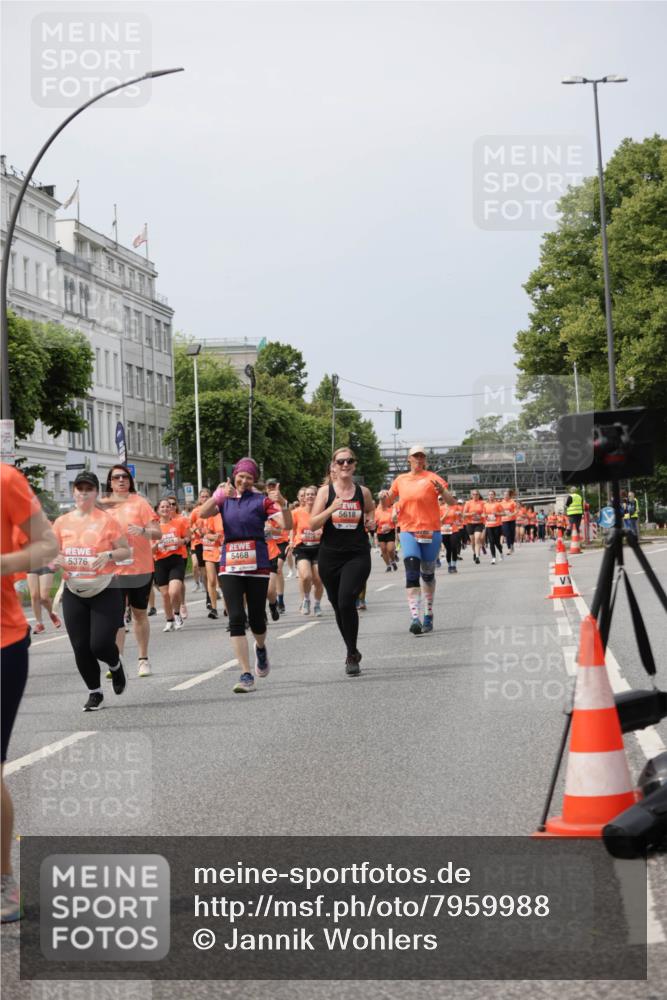 15.06.2025 - REWE Women's Run Jannik Wohlers http://msf.ph/oto/7959988 15.06.2025 09:45:13 Laufen 5376, 5468, 5618 meine-sportfotos.de