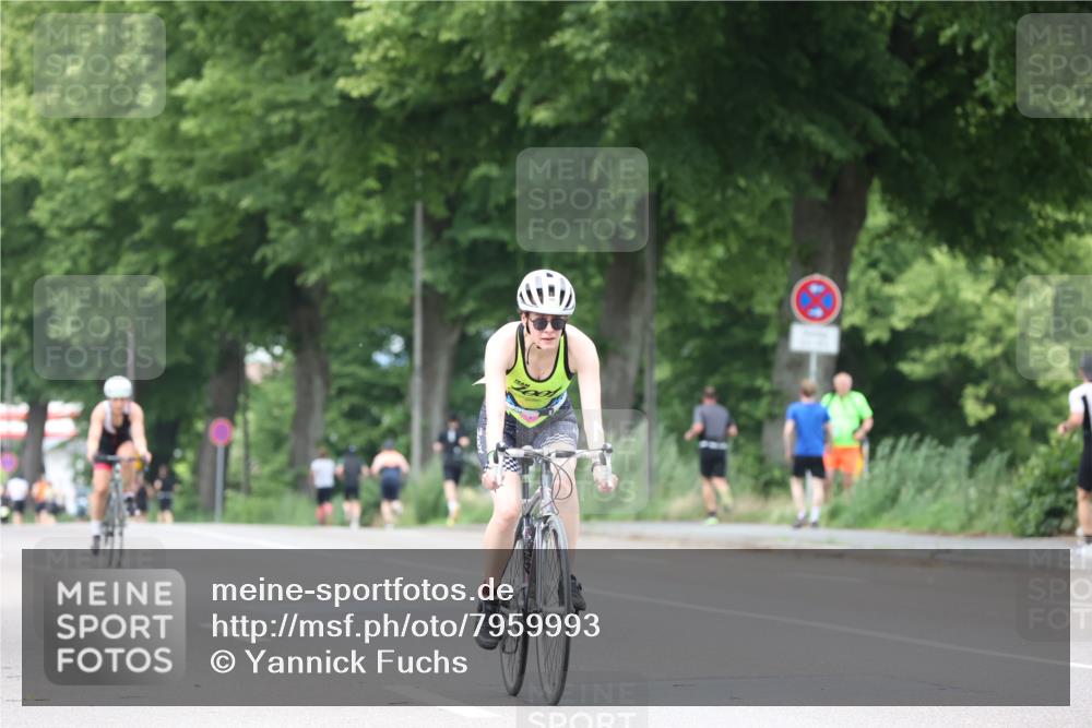 15.06.2025 - 7 Türme Triathlon Yannick Fuchs http://msf.ph/oto/7959993 15.06.2025 13:48:19 Radfahren 403, 934, 958, 1176, 1195 meine-sportfotos.de