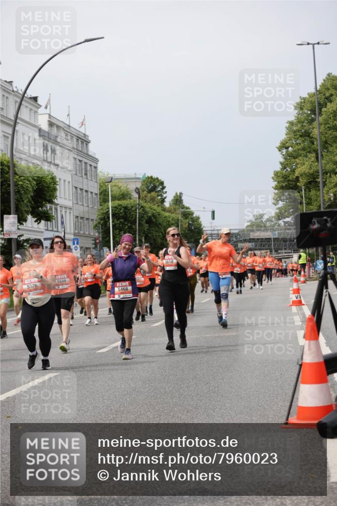 15.06.2025 - REWE Women's Run Jannik Wohlers http://msf.ph/oto/7960023 15.06.2025 09:45:13 Laufen 5376, 5468 meine-sportfotos.de