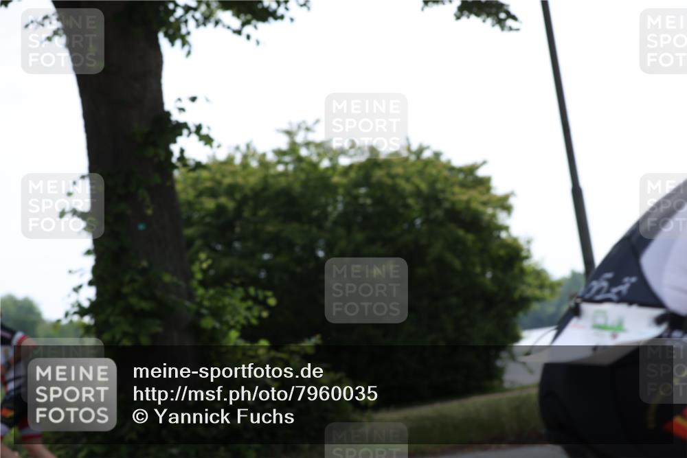15.06.2025 - 7 Türme Triathlon Yannick Fuchs http://msf.ph/oto/7960035 15.06.2025 09:54:51 Radfahren 117, 118, 119 meine-sportfotos.de