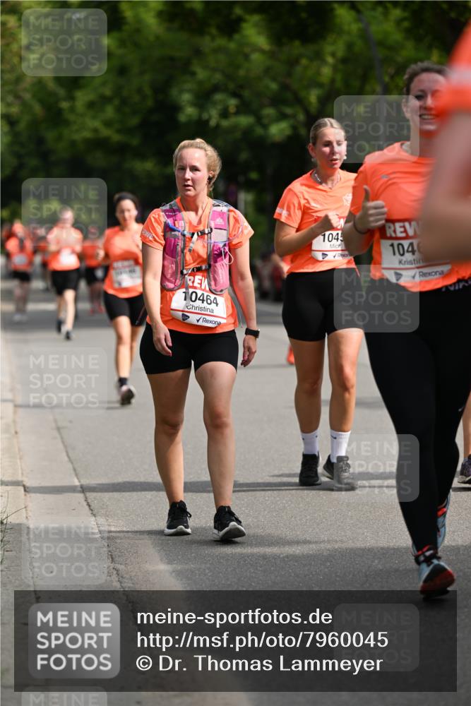 15.06.2025 - REWE Women's Run Dr. Thomas Lammeyer http://msf.ph/oto/7960045 15.06.2025 09:49:24 Laufen 10464, 1045, 104 meine-sportfotos.de
