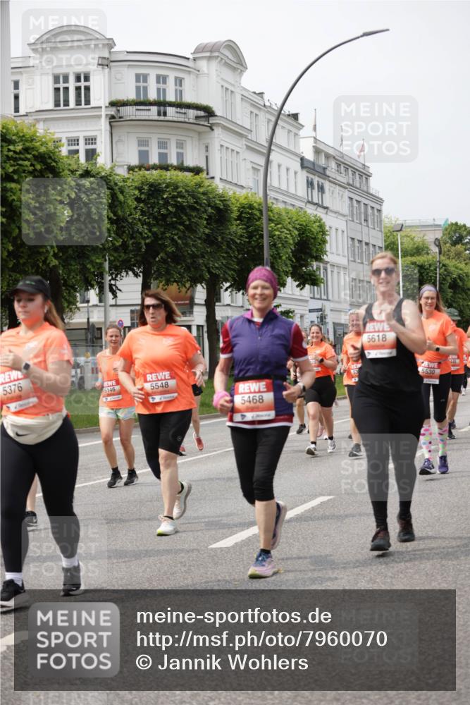 15.06.2025 - REWE Women's Run Jannik Wohlers http://msf.ph/oto/7960070 15.06.2025 09:45:15 Laufen 5376, 5146, 5548, 5468, 5618, 448, 5530 meine-sportfotos.de