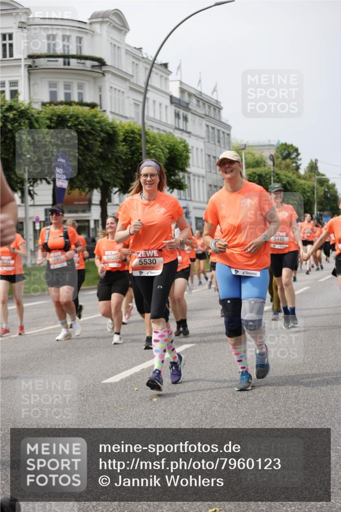 15.06.2025 - REWE Women's Run Jannik Wohlers http://msf.ph/oto/7960123 15.06.2025 09:45:17 Laufen 5530, 5448 meine-sportfotos.de