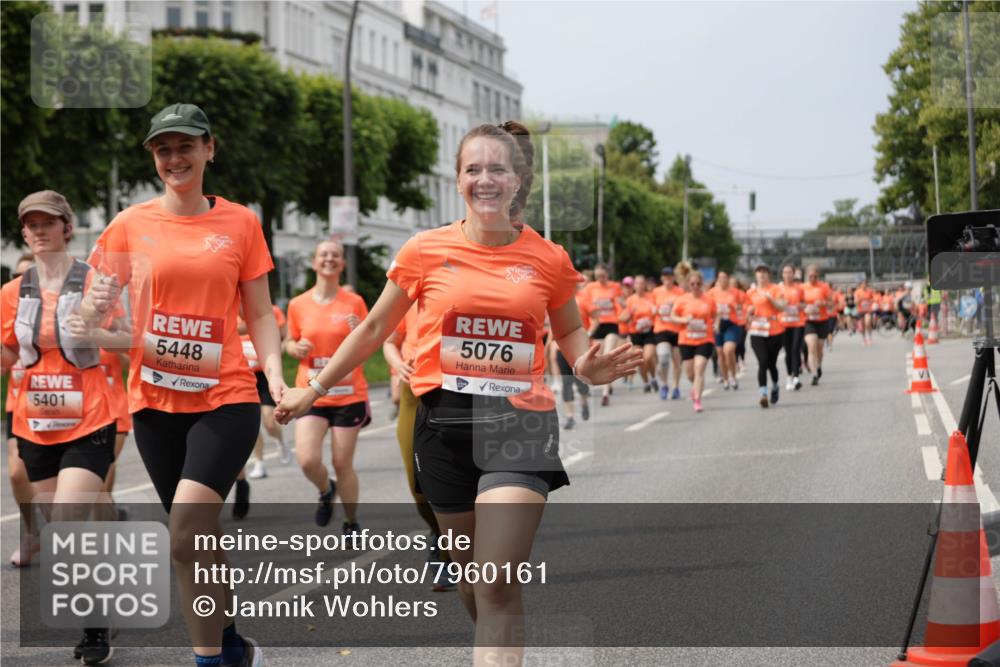 15.06.2025 - REWE Women's Run Jannik Wohlers http://msf.ph/oto/7960161 15.06.2025 09:45:20 Laufen 5401, 5448, 5076 meine-sportfotos.de