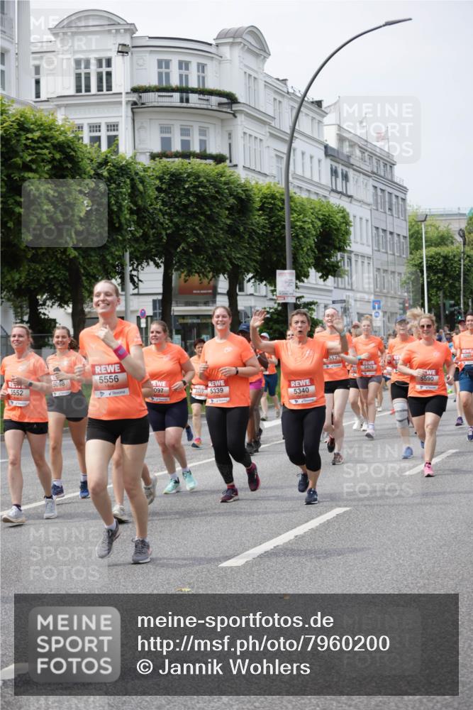 15.06.2025 - REWE Women's Run Jannik Wohlers http://msf.ph/oto/7960200 15.06.2025 09:45:24 Laufen 5552, 5098, 5556, 557, 5479, 097, 5477, 5339, 5590, 5340, 5288 meine-sportfotos.de