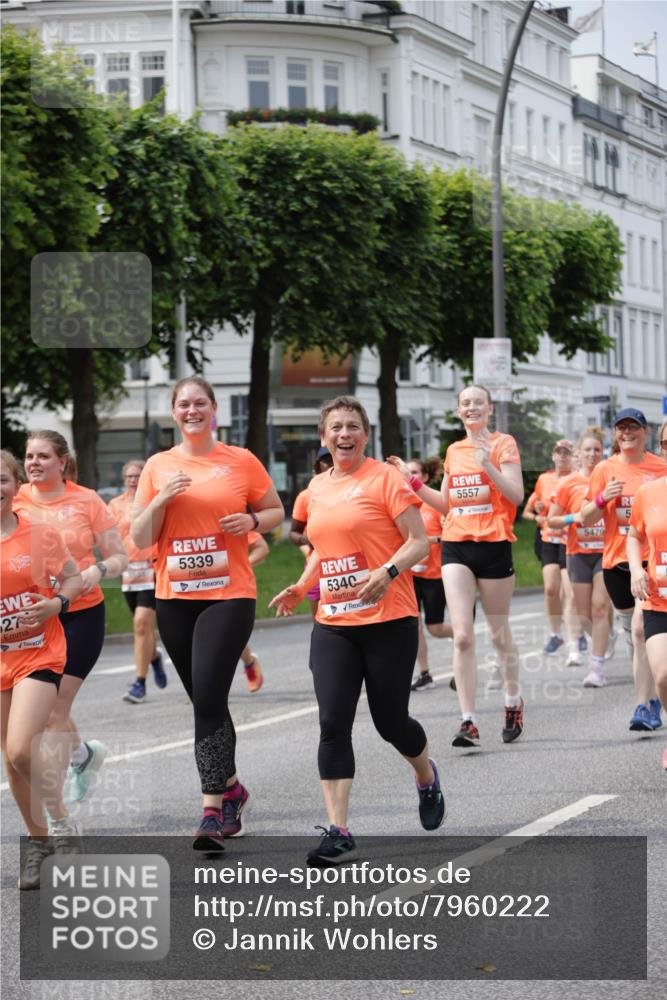 15.06.2025 - REWE Women's Run Jannik Wohlers http://msf.ph/oto/7960222 15.06.2025 09:45:25 Laufen 27, 3101, 5339, 5340, 5557, 5479, 5 meine-sportfotos.de