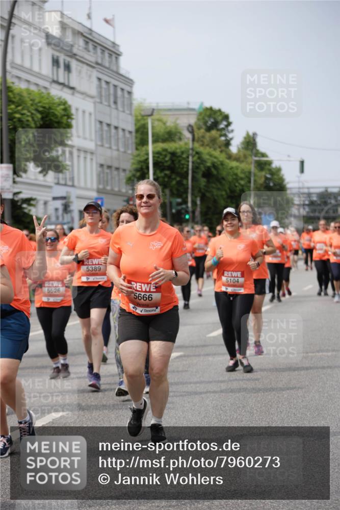 15.06.2025 - REWE Women's Run Jannik Wohlers http://msf.ph/oto/7960273 15.06.2025 09:45:28 Laufen 5526, 5389, 5666, 5104 meine-sportfotos.de