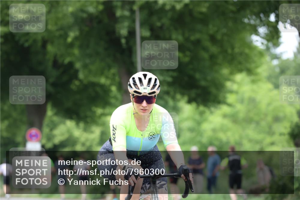 15.06.2025 - 7 Türme Triathlon Yannick Fuchs http://msf.ph/oto/7960300 15.06.2025 13:48:26 Radfahren 403, 934 meine-sportfotos.de