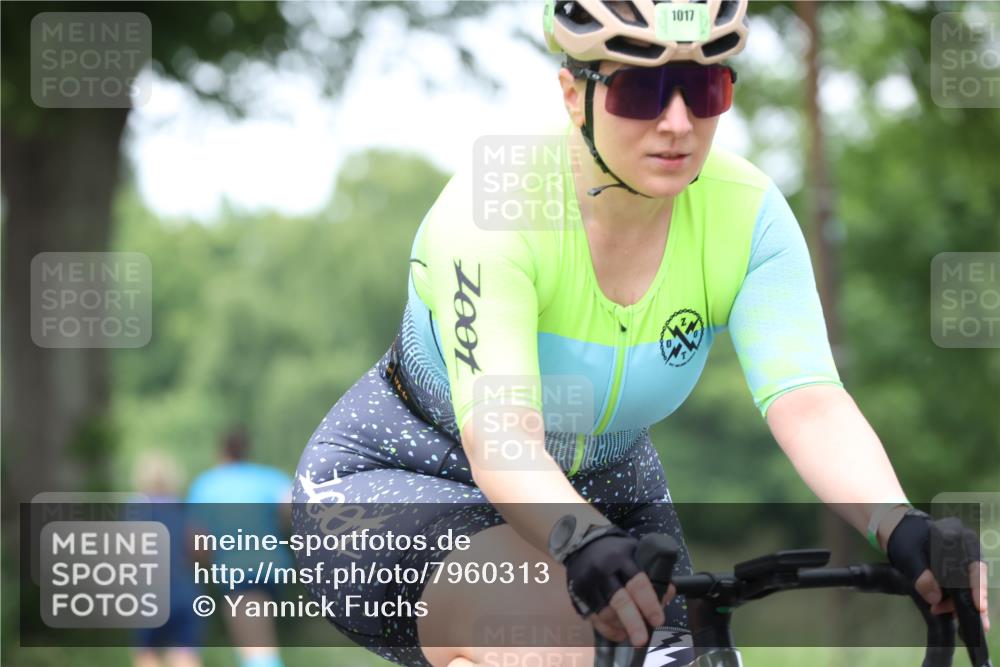 15.06.2025 - 7 Türme Triathlon Yannick Fuchs http://msf.ph/oto/7960313 15.06.2025 13:48:27 Radfahren  meine-sportfotos.de