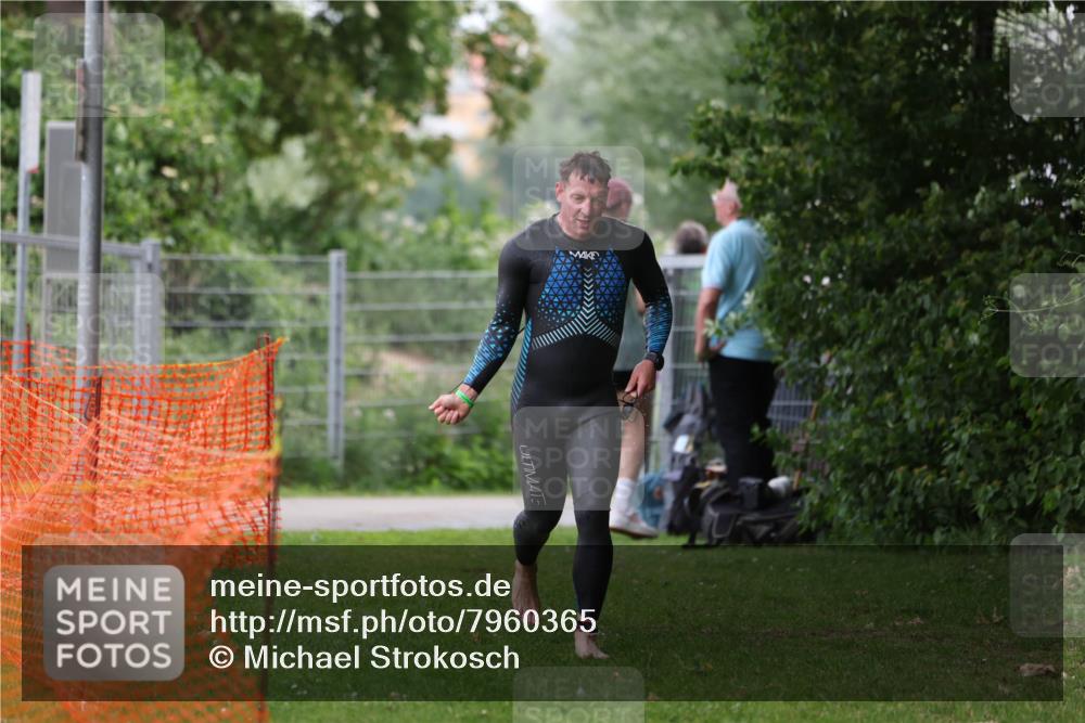 15.06.2025 - 7 Türme Triathlon Michael Strokosch http://msf.ph/oto/7960365 15.06.2025 12:11:16 Schwimmen 455, 475, 611 meine-sportfotos.de