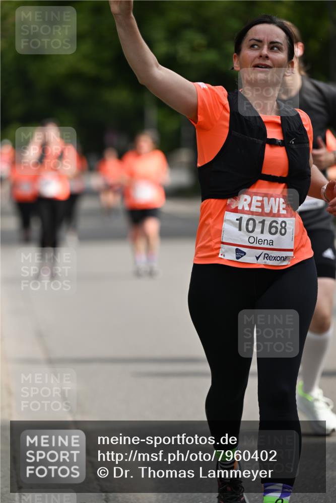 15.06.2025 - REWE Women's Run Dr. Thomas Lammeyer http://msf.ph/oto/7960402 15.06.2025 09:49:47 Laufen 10168 meine-sportfotos.de