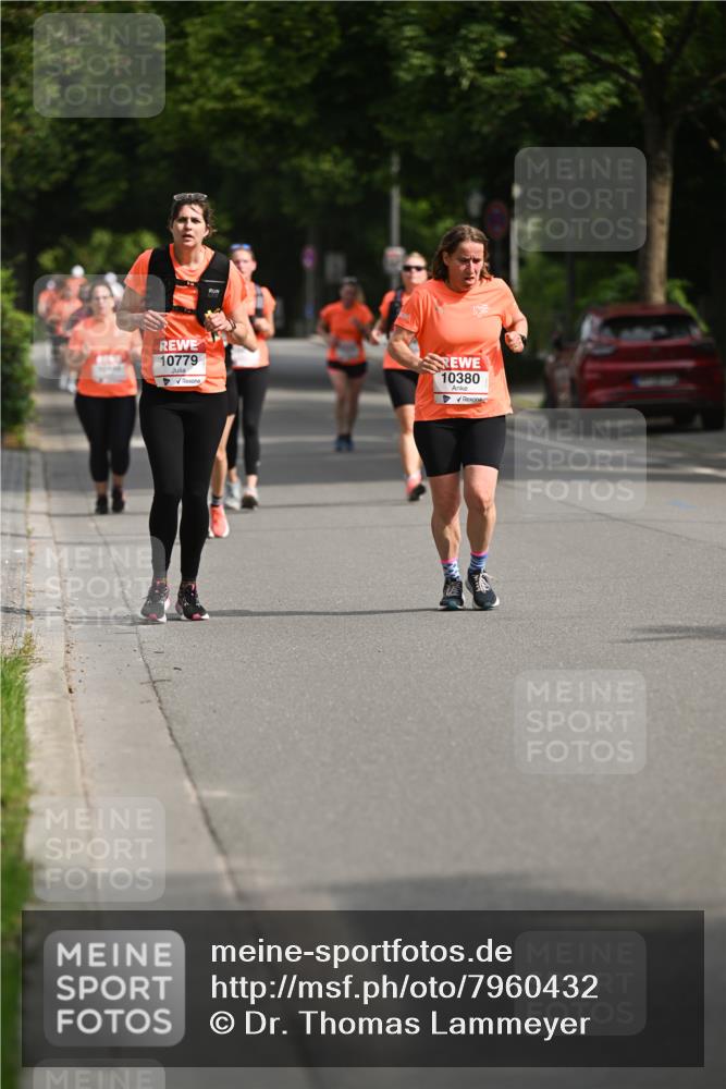 15.06.2025 - REWE Women's Run Dr. Thomas Lammeyer http://msf.ph/oto/7960432 15.06.2025 09:49:49 Laufen 10779, 10380 meine-sportfotos.de