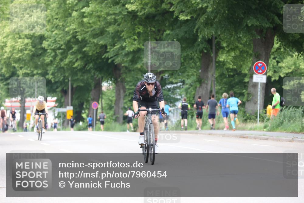 15.06.2025 - 7 Türme Triathlon Yannick Fuchs http://msf.ph/oto/7960454 15.06.2025 13:48:41 Radfahren 368, 810, 811 meine-sportfotos.de