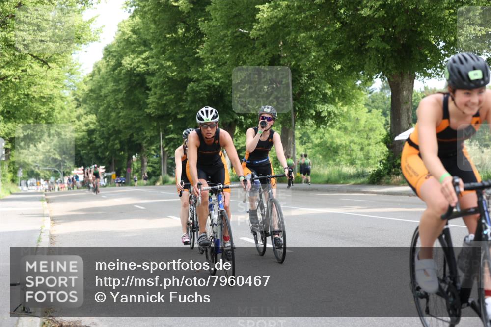 15.06.2025 - 7 Türme Triathlon Yannick Fuchs http://msf.ph/oto/7960467 15.06.2025 09:56:02 Radfahren 57, 93, 94, 95 meine-sportfotos.de