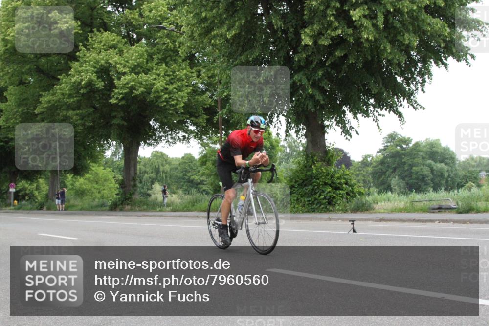 15.06.2025 - 7 Türme Triathlon Yannick Fuchs http://msf.ph/oto/7960560 15.06.2025 11:58:00 Radfahren  meine-sportfotos.de