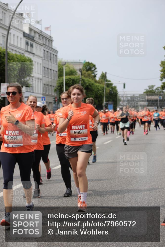 15.06.2025 - REWE Women's Run Jannik Wohlers http://msf.ph/oto/7960572 15.06.2025 09:45:37 Laufen 5284, 5681 meine-sportfotos.de