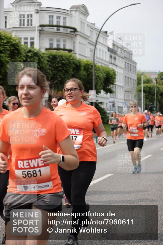 15.06.2025 - REWE Women's Run Jannik Wohlers http://msf.ph/oto/7960611 15.06.2025 09:45:39 Laufen 5681, 17, 5131 meine-sportfotos.de