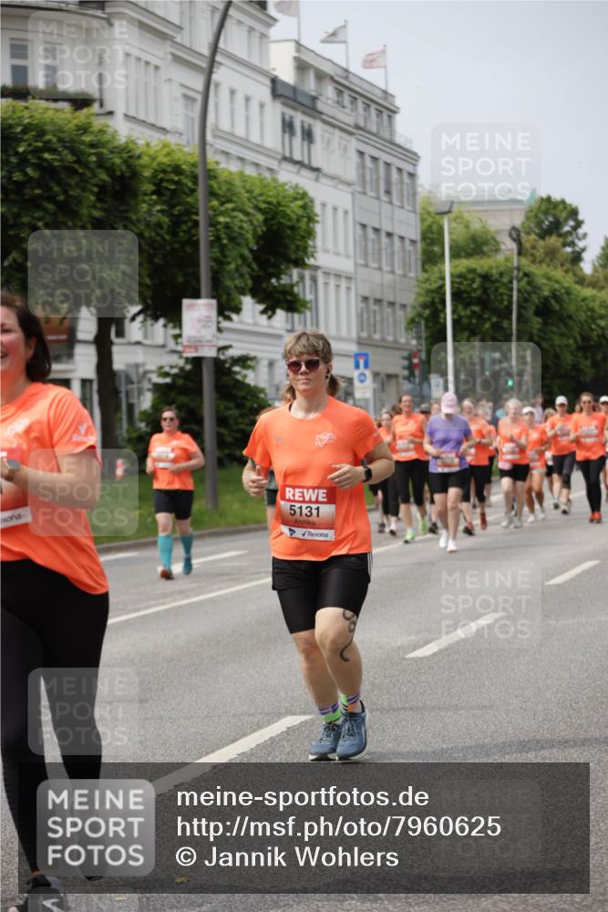 15.06.2025 - REWE Women's Run Jannik Wohlers http://msf.ph/oto/7960625 15.06.2025 09:45:39 Laufen 5131 meine-sportfotos.de