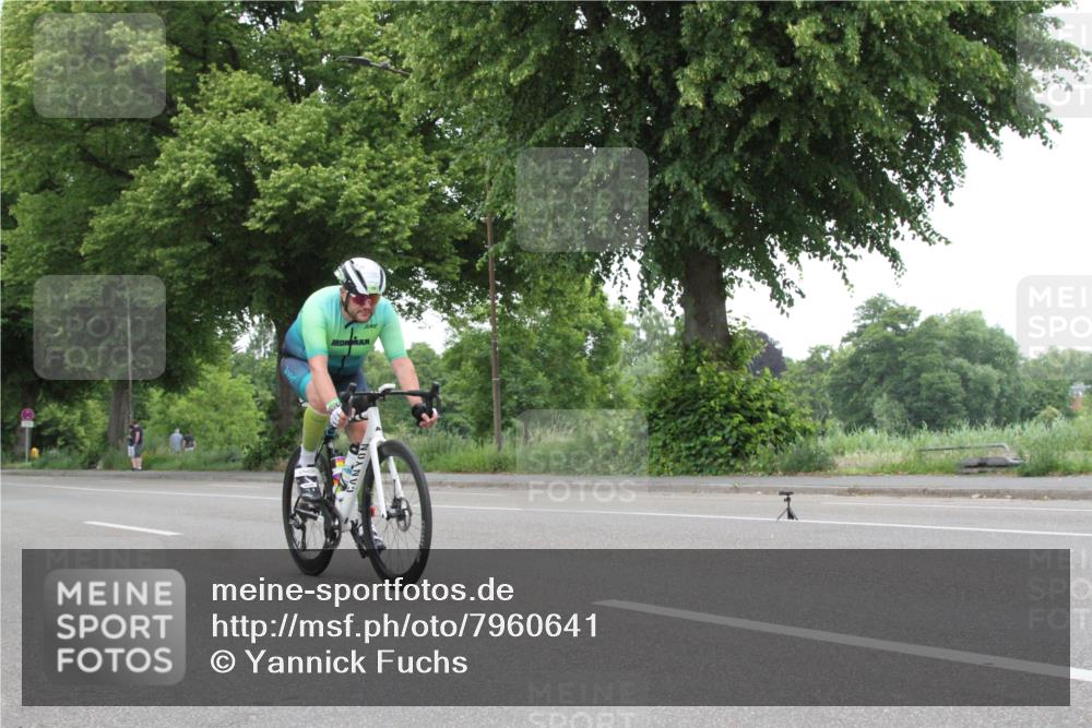 15.06.2025 - 7 Türme Triathlon Yannick Fuchs http://msf.ph/oto/7960641 15.06.2025 11:59:35 Radfahren  meine-sportfotos.de