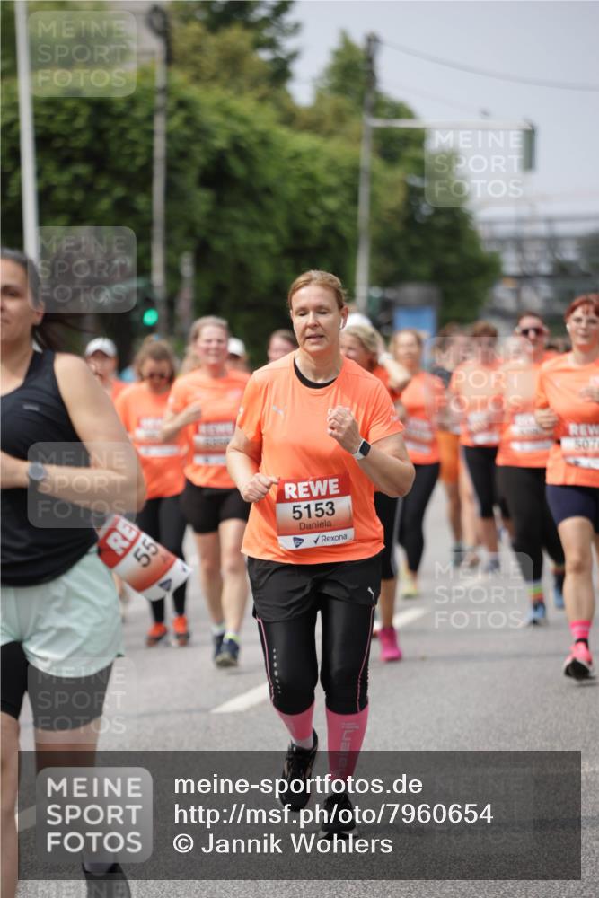 15.06.2025 - REWE Women's Run Jannik Wohlers http://msf.ph/oto/7960654 15.06.2025 09:45:42 Laufen 55, 5153, 507 meine-sportfotos.de