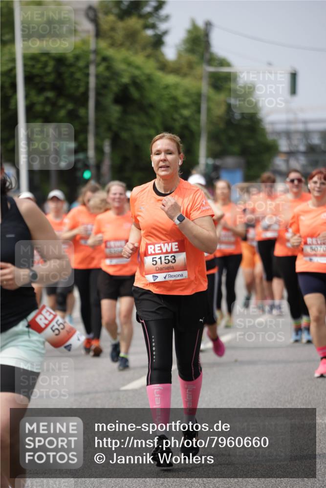 15.06.2025 - REWE Women's Run Jannik Wohlers http://msf.ph/oto/7960660 15.06.2025 09:45:42 Laufen 55, 5153 meine-sportfotos.de