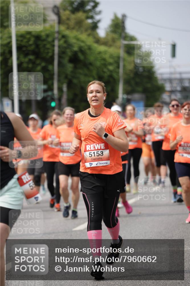 15.06.2025 - REWE Women's Run Jannik Wohlers http://msf.ph/oto/7960662 15.06.2025 09:45:42 Laufen 55, 5153, 507 meine-sportfotos.de